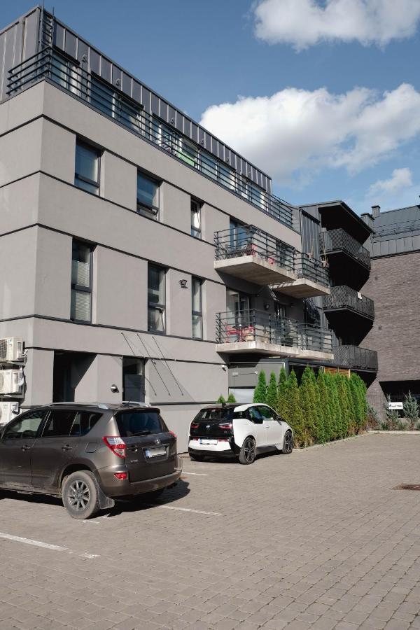 Cosy 1 Bedroom Apartment In The Heart Of Old Town With Parking Kaunas Exterior photo